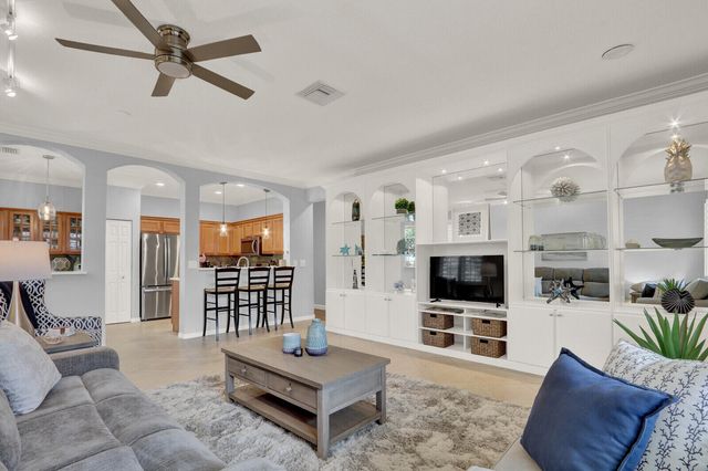 196 Evergrene Parkway, Palm Beach Gardens, FL 33410