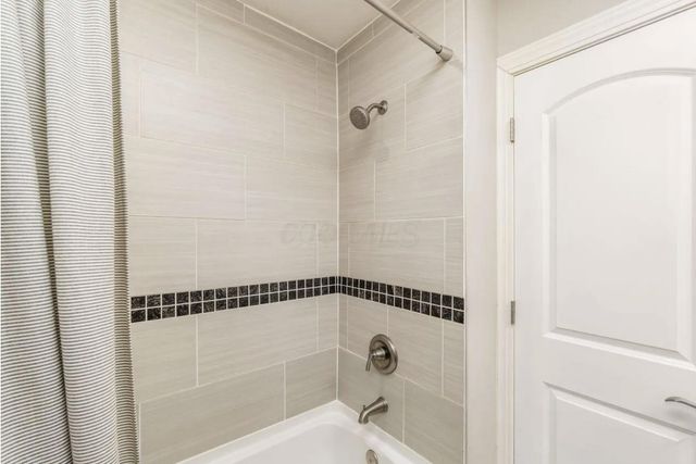 1086 Seymour Avenue, Columbus, OH 43206
