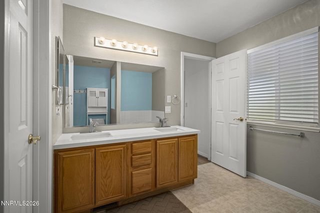 1419 Rosy Finch Drive, Sparks, NV 89441