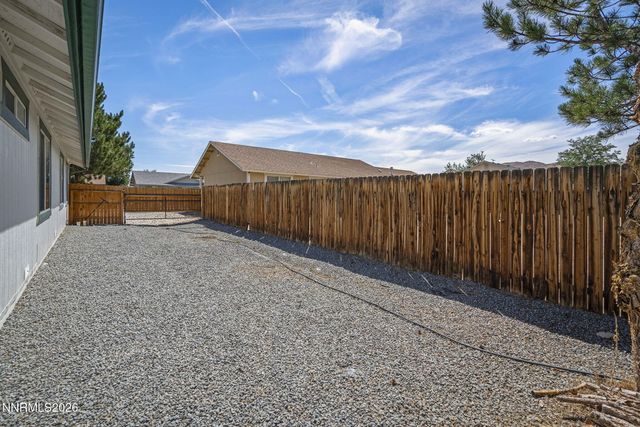 1419 Rosy Finch Drive, Sparks, NV 89441