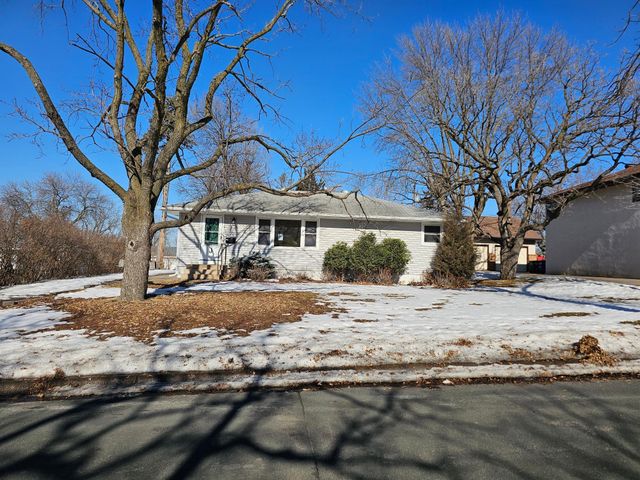 513 54th Avenue NE, Fridley, MN 55421