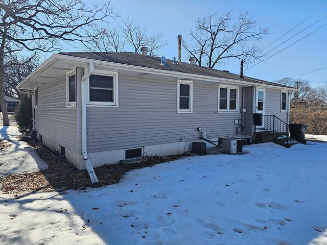 513 54th Avenue NE, Fridley, MN 55421