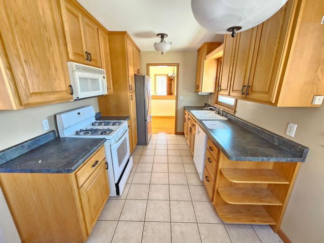 513 54th Avenue NE, Fridley, MN 55421