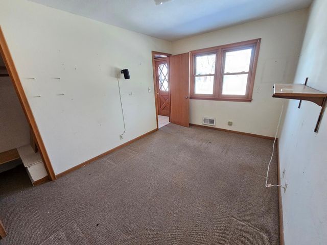 513 54th Avenue NE, Fridley, MN 55421