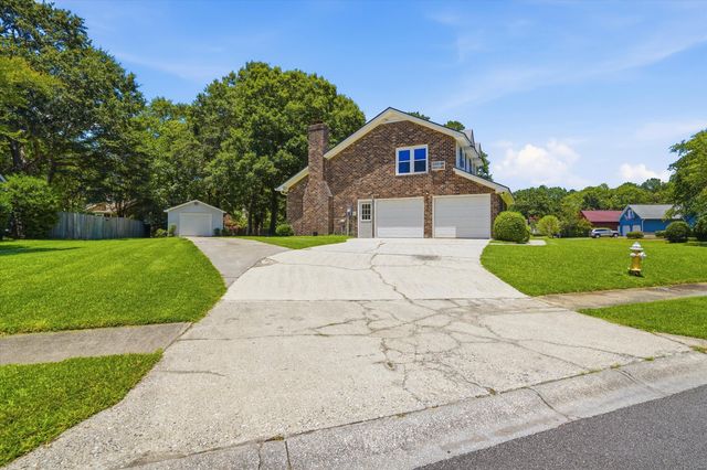 126 Fox Chase Drive, Goose Creek, SC 29445