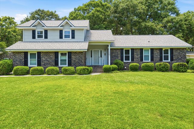 126 Fox Chase Drive, Goose Creek, SC 29445