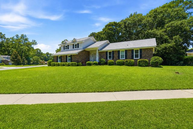 126 Fox Chase Drive, Goose Creek, SC 29445