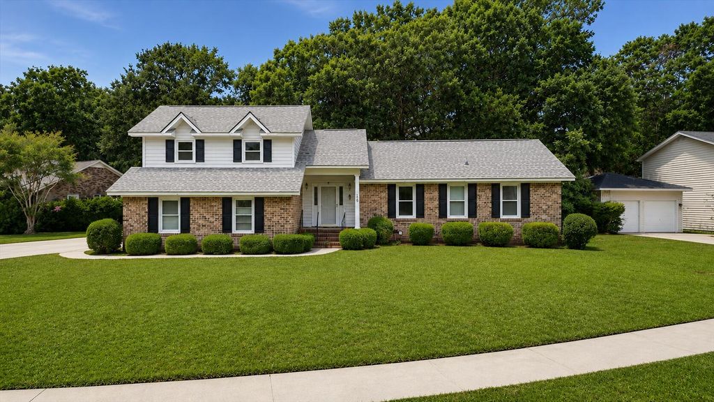 126 Fox Chase Drive, Goose Creek, SC 29445