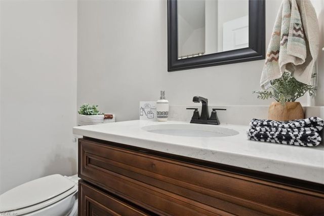 323 Vista Point DR, Hampton, VA 23666