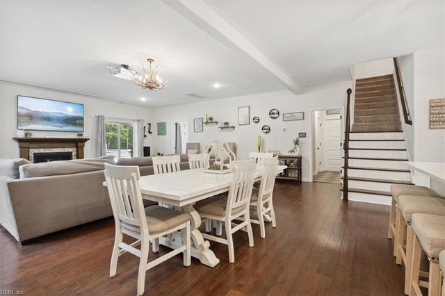 323 Vista Point DR, Hampton, VA 23666