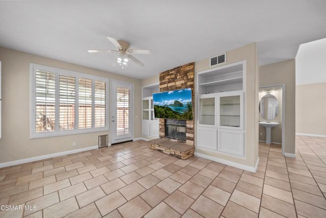 2503 Via Mantilla, Camarillo, CA 93010
