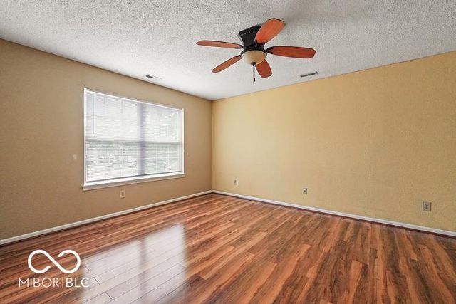 547 Deer Trail Drive, Indianapolis, IN 46217
