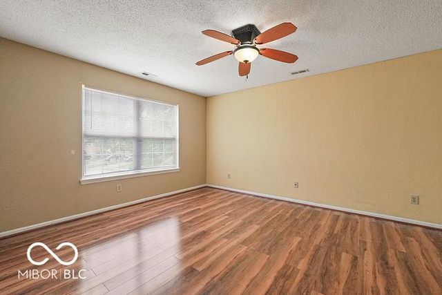 547 Deer Trail Drive, Indianapolis, IN 46217
