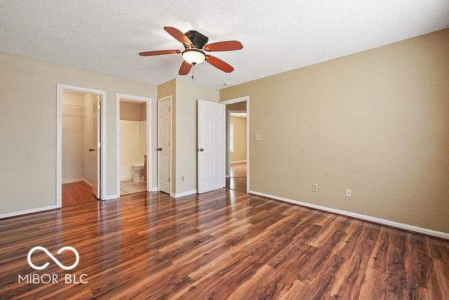 547 Deer Trail Drive, Indianapolis, IN 46217