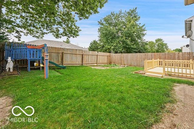 547 Deer Trail Drive, Indianapolis, IN 46217