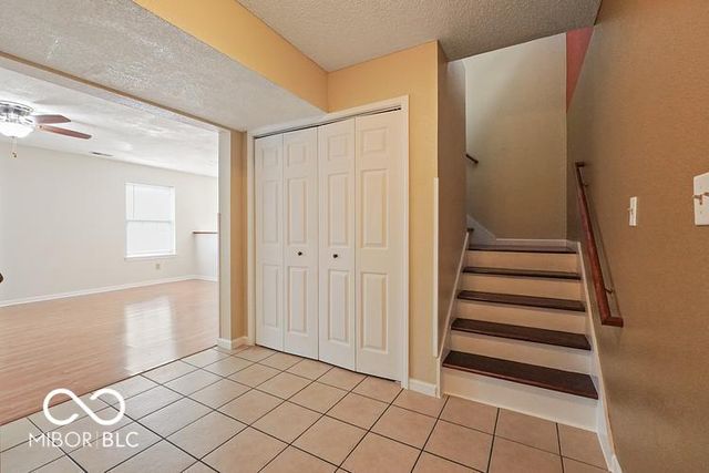 547 Deer Trail Drive, Indianapolis, IN 46217