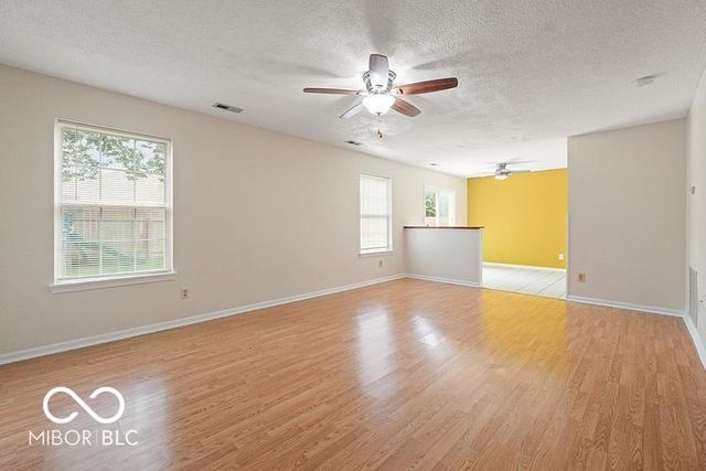 547 Deer Trail Drive, Indianapolis, IN 46217