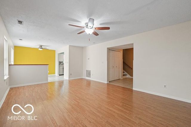 547 Deer Trail Drive, Indianapolis, IN 46217