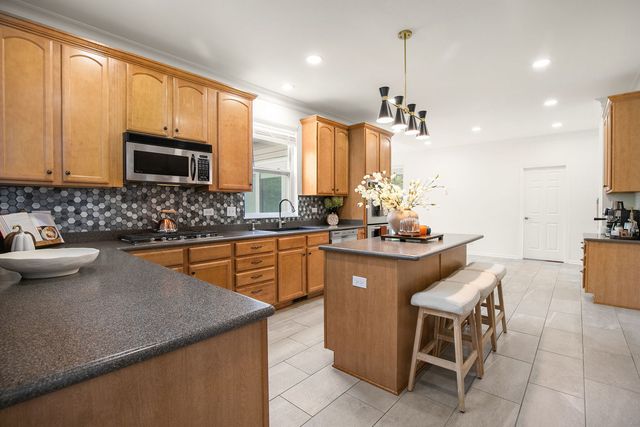 316 Cedar Ridge Drive, Lake Villa, IL 60046