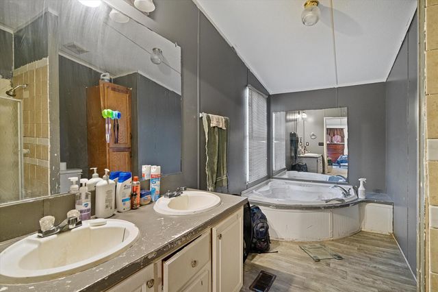 618 Vz County Road 3416, Wills Point, TX 75169