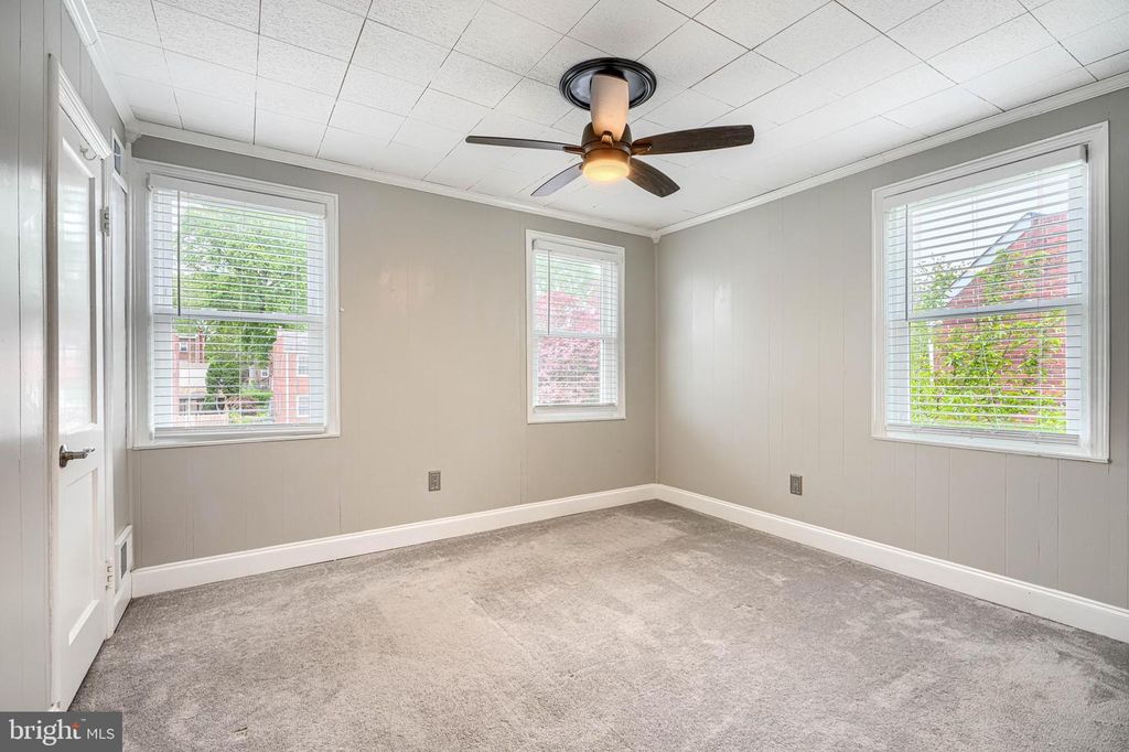 Image 14 of property listing at 3727 EVERGREEN AVE, Baltimore, MD 21206