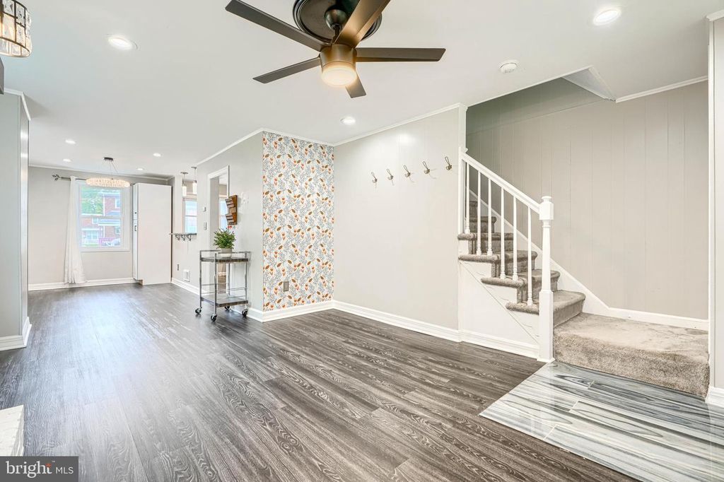 Image 4 of property listing at 3727 EVERGREEN AVE, Baltimore, MD 21206