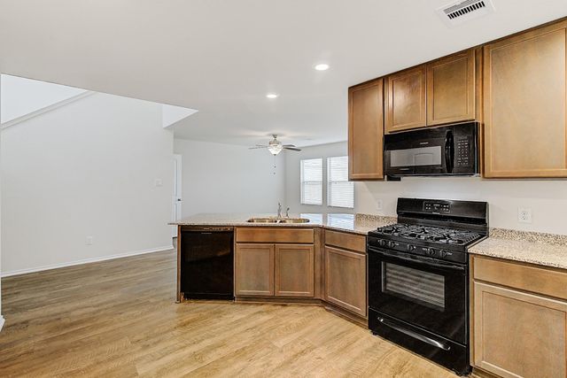 9232 Laiden Creek Trail, Conroe, TX 77303