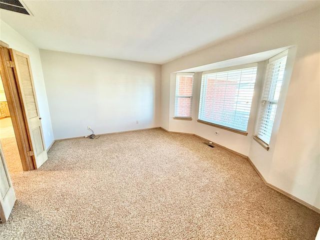 3505 N Ridgewood Drive, Midwest City, OK 73110