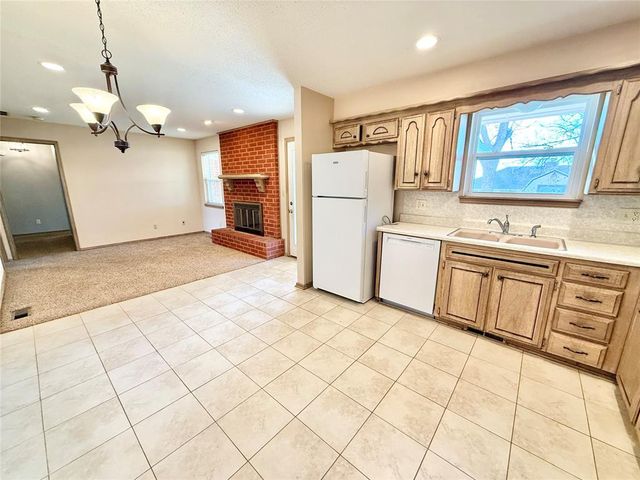 3505 N Ridgewood Drive, Midwest City, OK 73110