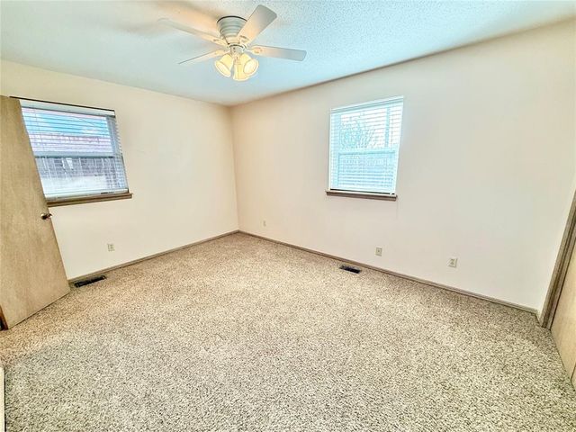 3505 N Ridgewood Drive, Midwest City, OK 73110