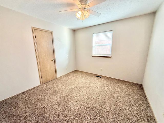 3505 N Ridgewood Drive, Midwest City, OK 73110