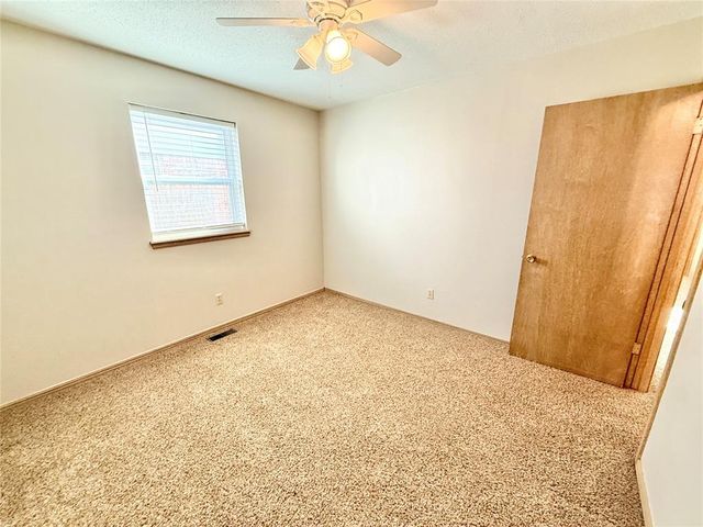 3505 N Ridgewood Drive, Midwest City, OK 73110