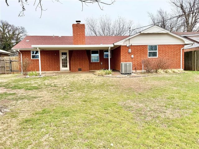 3505 N Ridgewood Drive, Midwest City, OK 73110