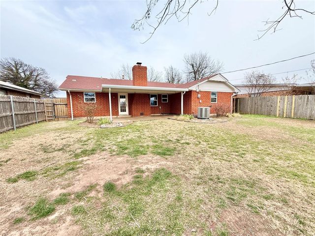 3505 N Ridgewood Drive, Midwest City, OK 73110