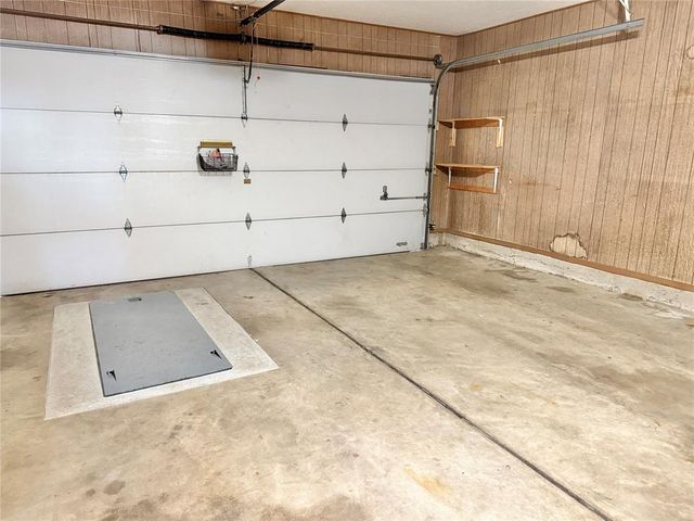 3505 N Ridgewood Drive, Midwest City, OK 73110