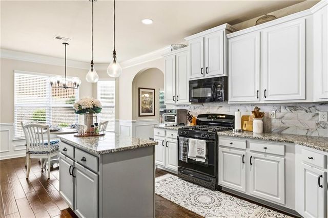 1675 Walking Horse Trail, Cumming, GA 30041