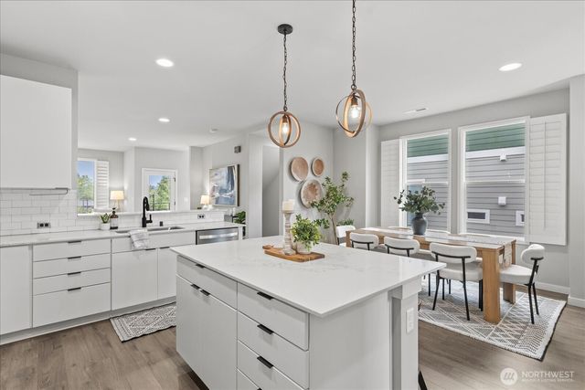 22505 70th Place W, Mountlake Terrace, WA 98043