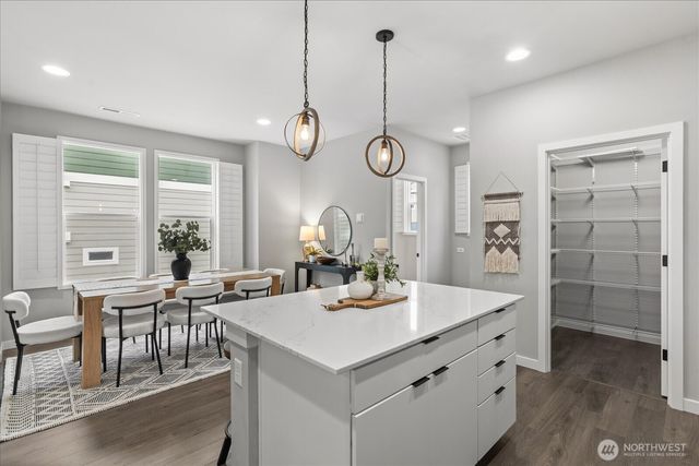 22505 70th Place W, Mountlake Terrace, WA 98043