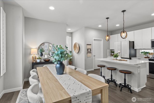 22505 70th Place W, Mountlake Terrace, WA 98043