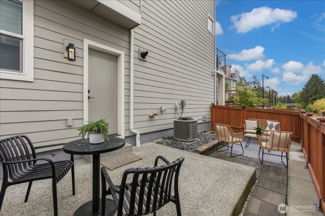 22505 70th Place W, Mountlake Terrace, WA 98043