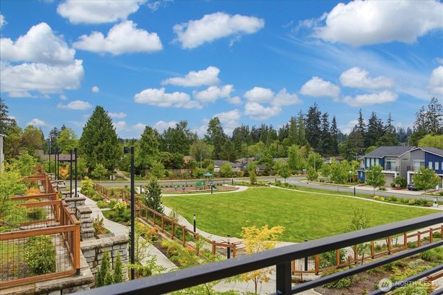 22505 70th Place W, Mountlake Terrace, WA 98043