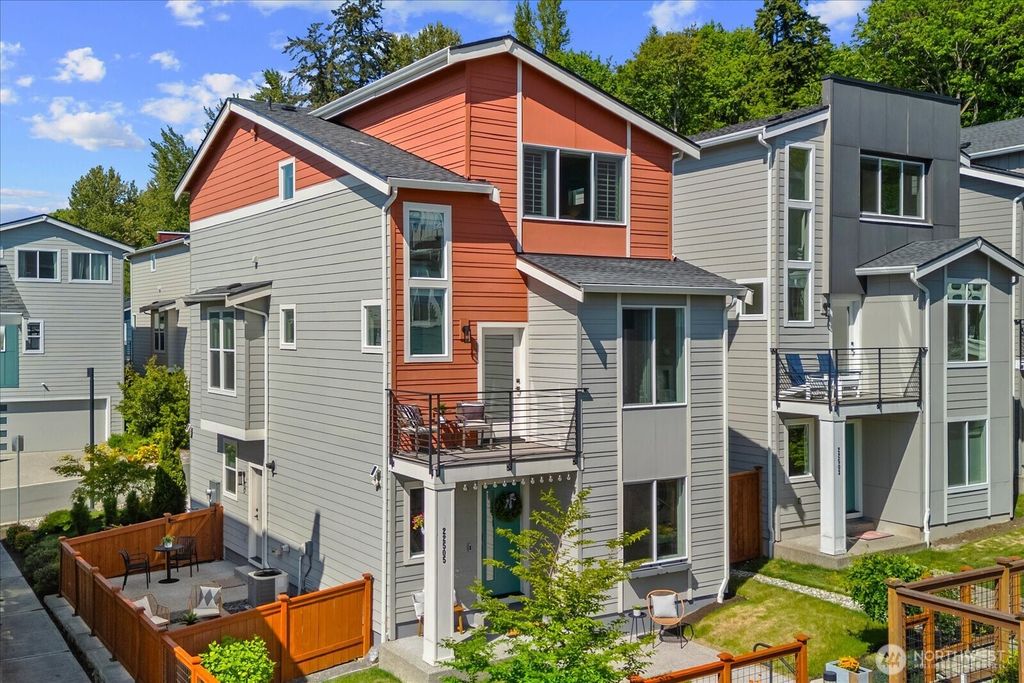 22505 70th Place W, Mountlake Terrace, WA 98043