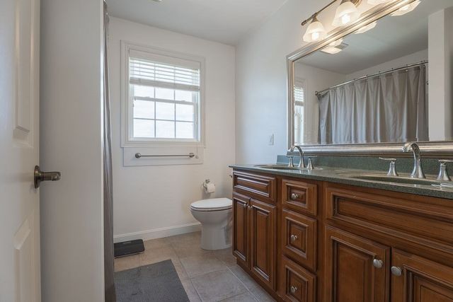 9 White Rd, Mendon, MA 01756