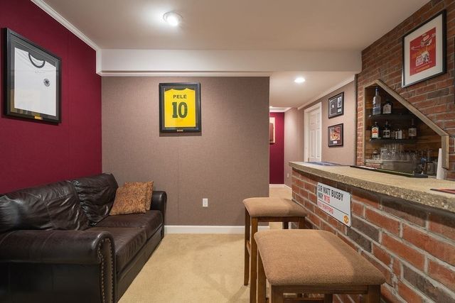 9 White Rd, Mendon, MA 01756