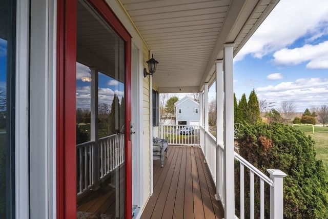 9 White Rd, Mendon, MA 01756