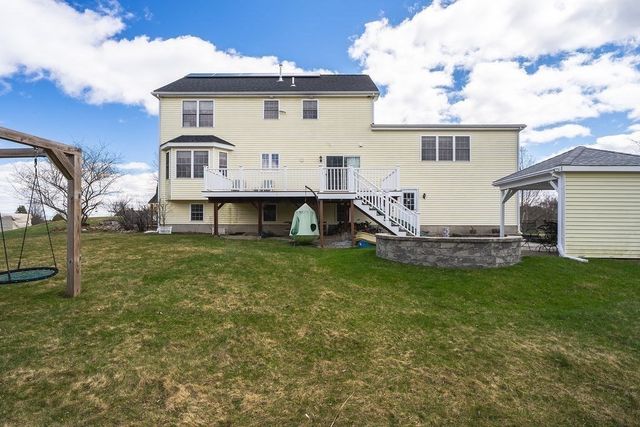 9 White Rd, Mendon, MA 01756