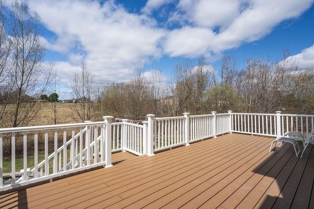 9 White Rd, Mendon, MA 01756