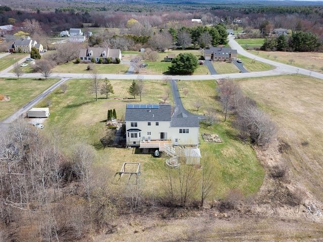 9 White Rd, Mendon, MA 01756