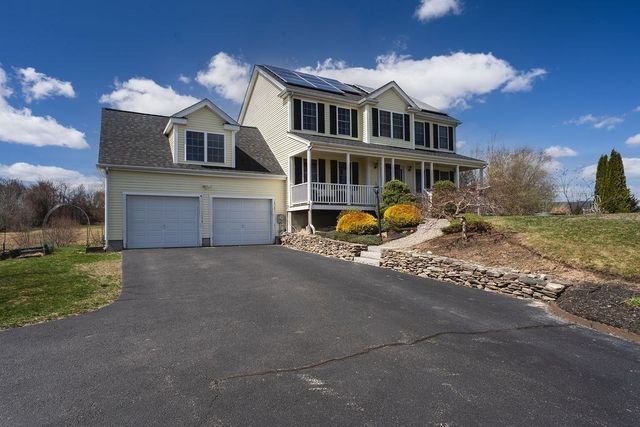 9 White Rd, Mendon, MA 01756