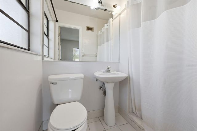 2049 NE 15TH STREET, Gainesville, FL 32609